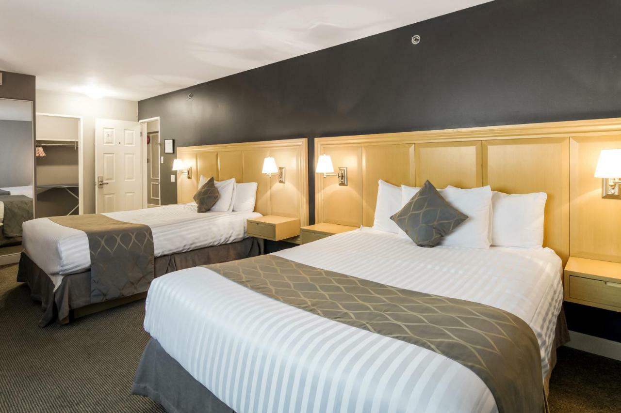 Red Lion Inn & Suites אבוטספורד מראה חיצוני תמונה